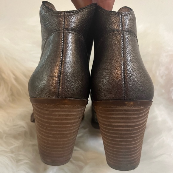 Dark gray metallic sheen chunk heeled booties heels - women’s size 8.5 - Picture 5 of 9